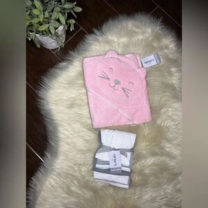 Carter’s infant hooded bathtowel bundle